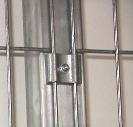 3D-Klemme für Vierkantpfosten - verzinkt