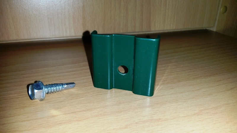 3D-Befestigung am Vierkantpfosten - Zink+Lack